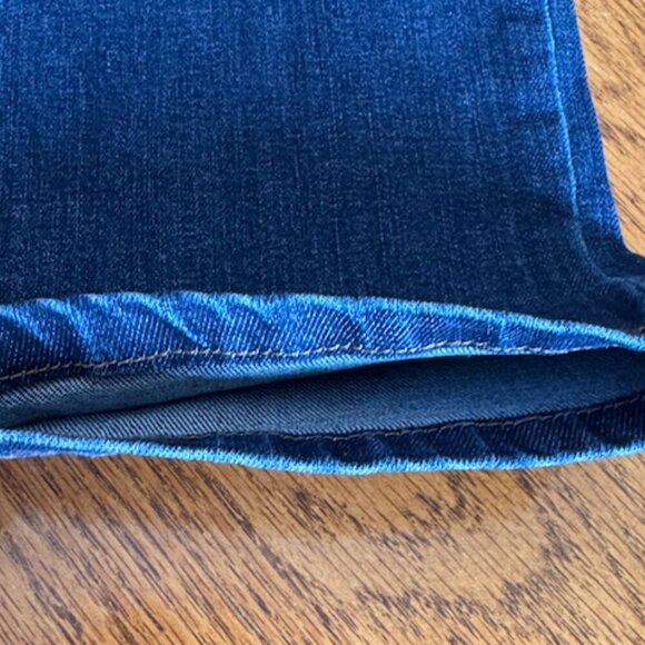 St John's Bay Jeans, straight leg, Size 6P NWOT! - Picture 6 of 6